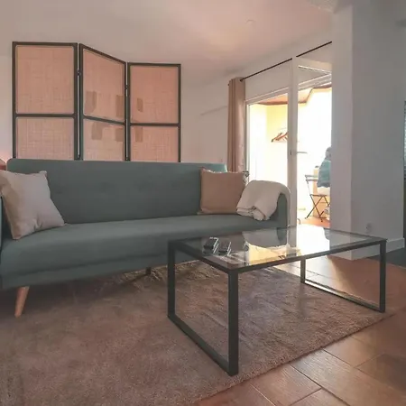 شقة Charming In 30m² + Terrace كاسكايس