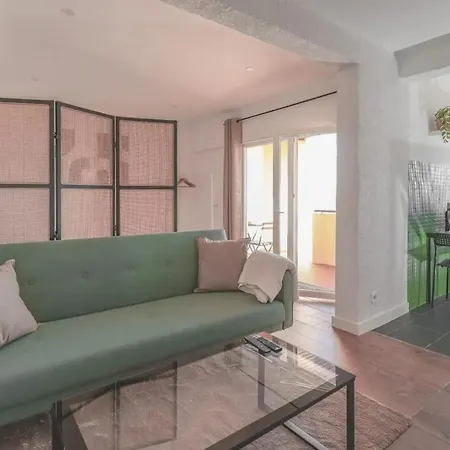 Charming In 30m² + Terrace كاسكايس